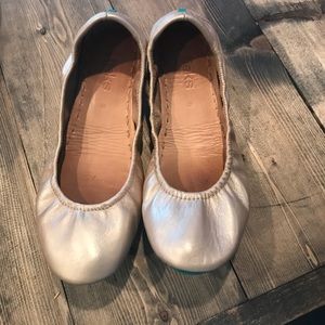 Tieks limited edition champagne size 8 GUC
